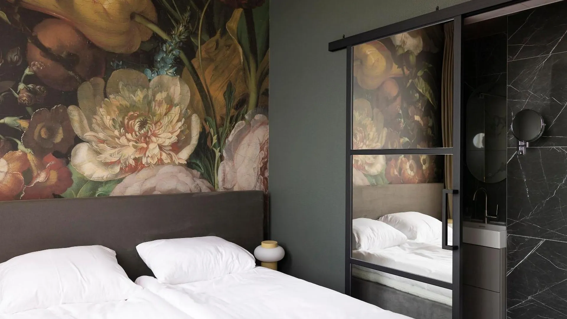 The Fritz Hotel Amsterdam 3*,