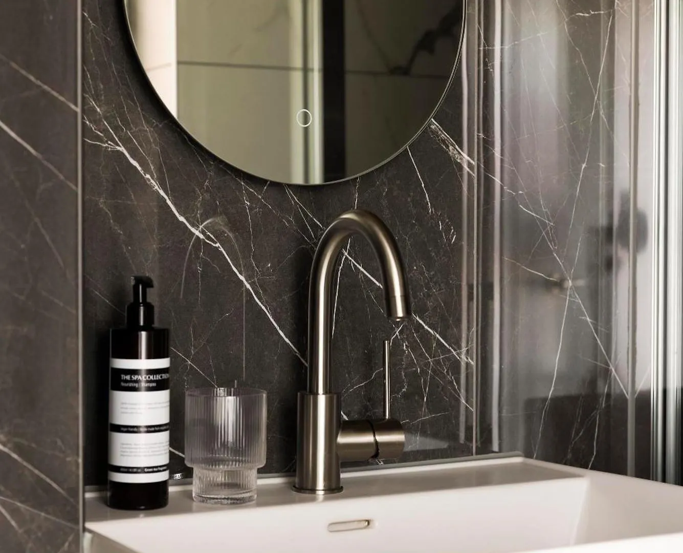 The Fritz Hotel Amsterdam 3*,